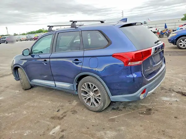 JA4AD3A36HZ011699 2017 MITSUBISHI OUTLANDER - Image 2