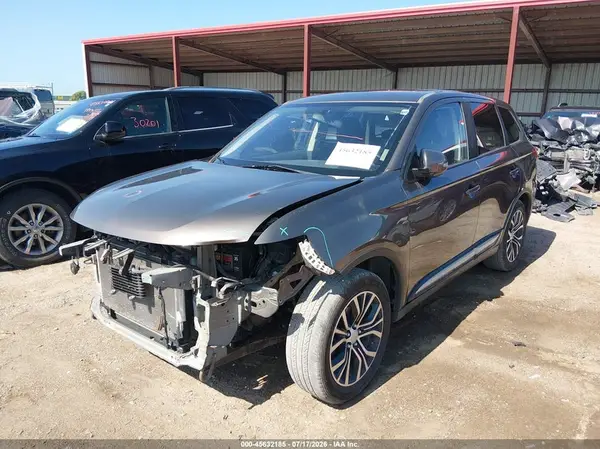 JA4AD3A36HZ014473 2017 MITSUBISHI OUTLANDER - Image 2