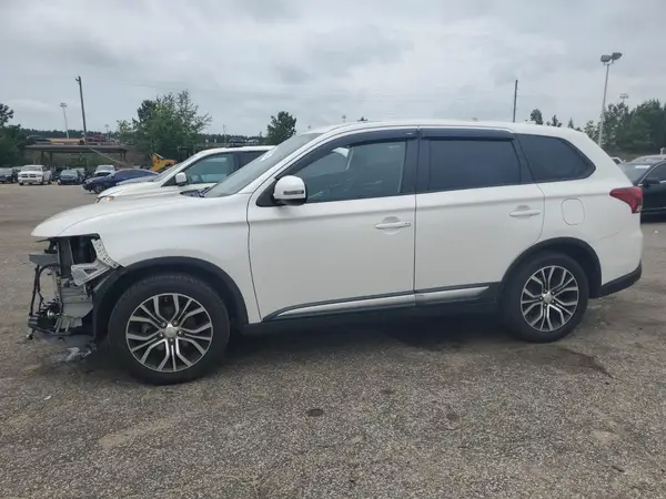 JA4AD3A36HZ036151 2017 MITSUBISHI OUTLANDER - Image 1