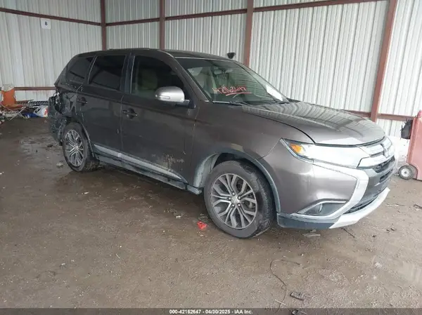 JA4AD3A36HZ039602 2017 MITSUBISHI OUTLANDER - Image 1