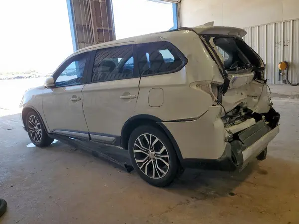 JA4AD3A36HZ042760 2017 MITSUBISHI OUTLANDER - Image 2