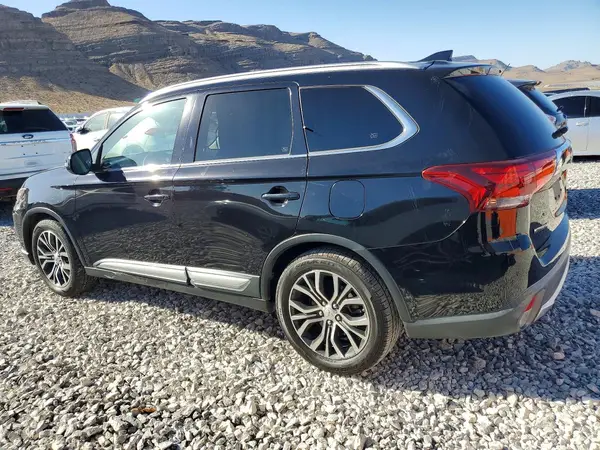 JA4AD3A36HZ051457 2017 MITSUBISHI OUTLANDER - Image 2