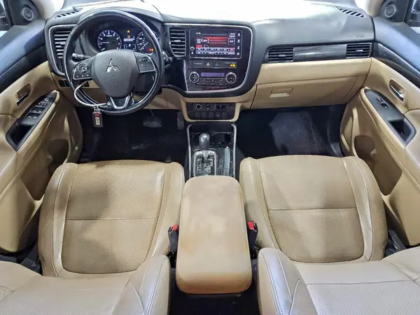 JA4AD3A36JJ001095 2018 MITSUBISHI OUTLANDER - Image 8