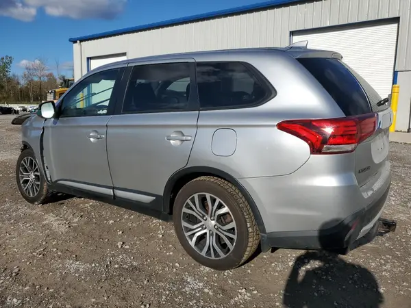 JA4AD3A36JZ002572 2018 MITSUBISHI OUTLANDER - Image 2