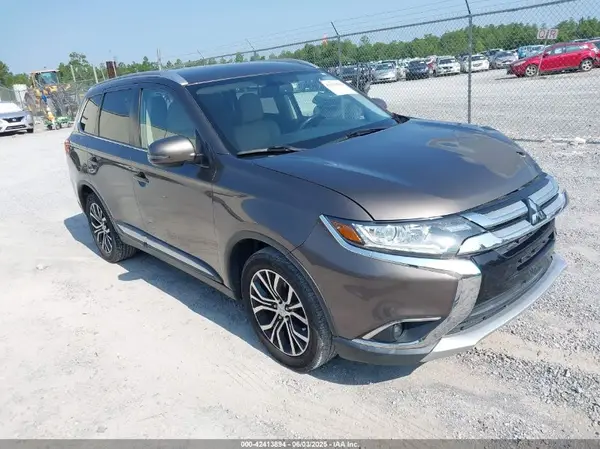 JA4AD3A36JZ003236 2018 MITSUBISHI OUTLANDER - Image 1