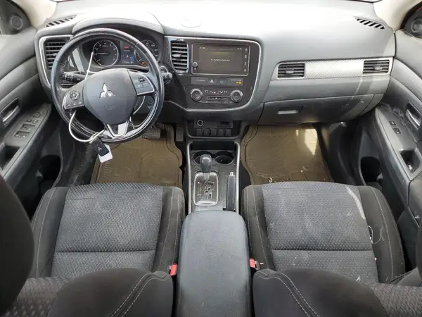 JA4AD3A36JZ007514 2018 MITSUBISHI OUTLANDER - Image 8