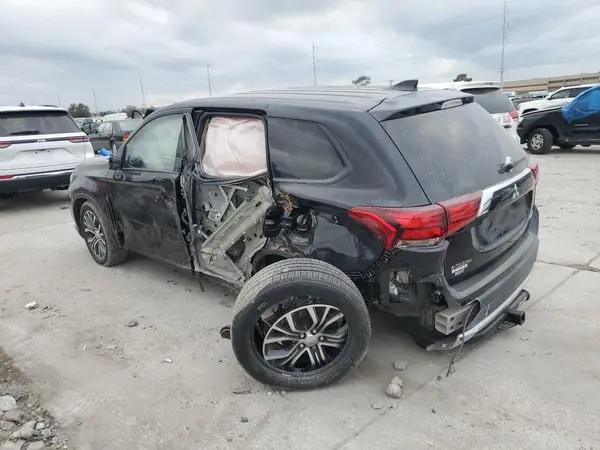 JA4AD3A36JZ012793 2018 MITSUBISHI OUTLANDER - Image 2
