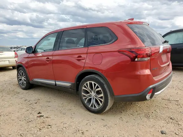JA4AD3A36JZ016035 2018 MITSUBISHI OUTLANDER - Image 2