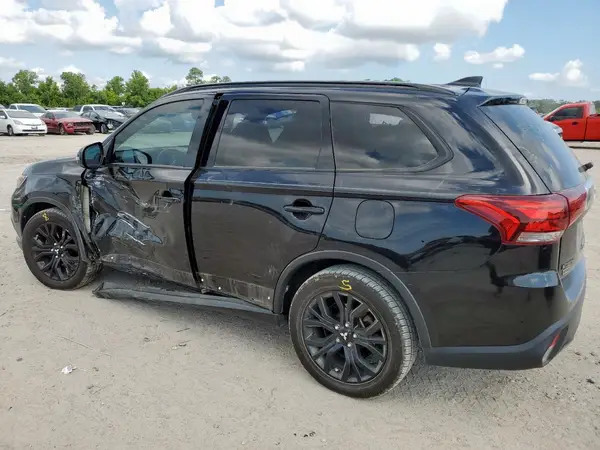 JA4AD3A36JZ020389 2018 MITSUBISHI OUTLANDER - Image 2