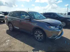 JA4AD3A36JZ022501 2018 MITSUBISHI OUTLANDER