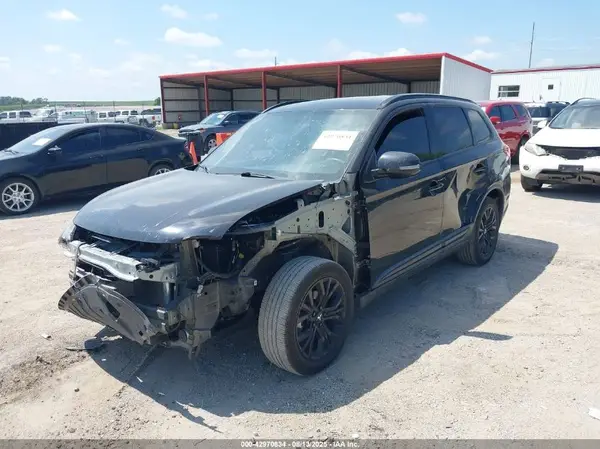 JA4AD3A36JZ031408 2018 MITSUBISHI OUTLANDER - Image 2
