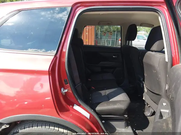 JA4AD3A36JZ032199 2018 MITSUBISHI OUTLANDER - Image 8