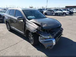 JA4AD3A36JZ050184 2018 MITSUBISHI OUTLANDER