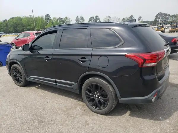 JA4AD3A36JZ054333 2018 MITSUBISHI OUTLANDER - Image 2