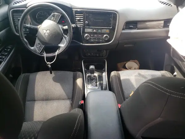 JA4AD3A36JZ054333 2018 MITSUBISHI OUTLANDER - Image 8