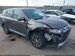 JA4AD3A36JZ058883 2018 MITSUBISHI OUTLANDER