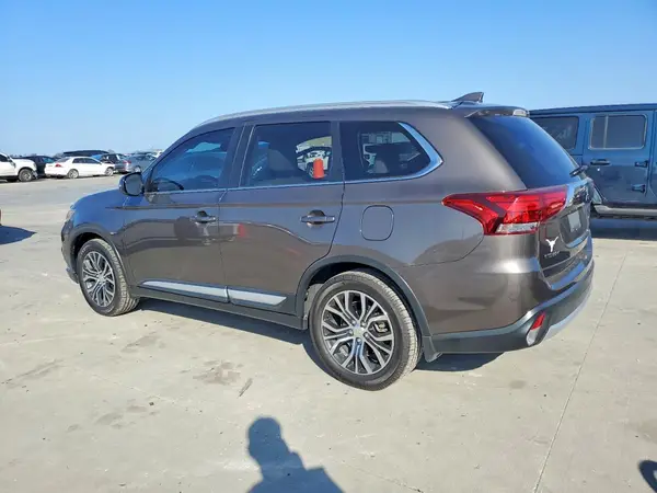 JA4AD3A36JZ060343 2018 MITSUBISHI OUTLANDER - Image 2