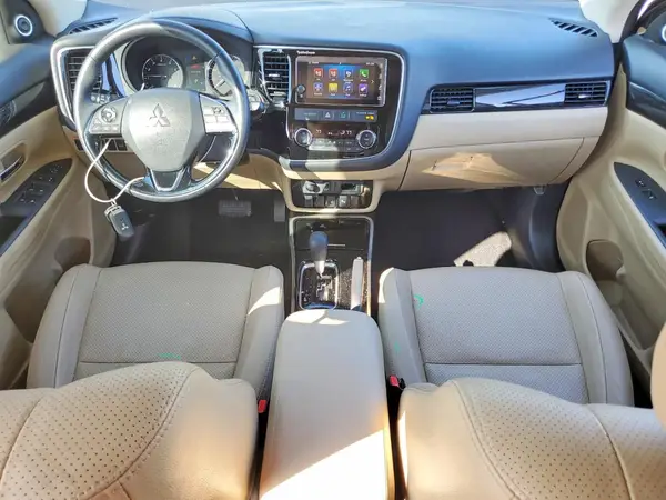 JA4AD3A36JZ060343 2018 MITSUBISHI OUTLANDER - Image 8