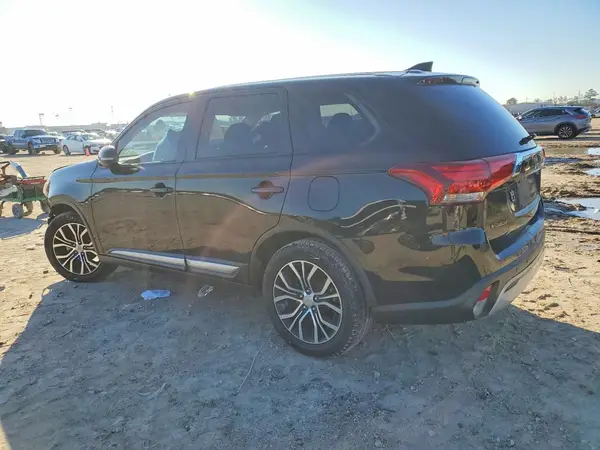 JA4AD3A36KJ002250 2019 MITSUBISHI OUTLANDER - Image 2