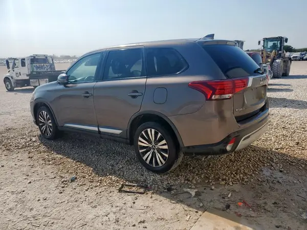 JA4AD3A36KZ007241 2019 MITSUBISHI OUTLANDER - Image 2