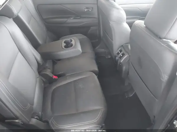 JA4AD3A36KZ014545 2019 MITSUBISHI OUTLANDER - Image 8