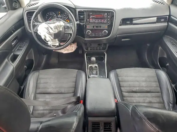 JA4AD3A36KZ015162 2019 MITSUBISHI OUTLANDER - Image 8