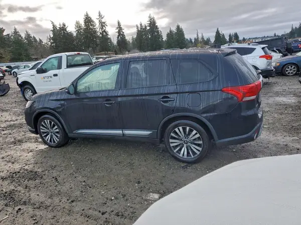 JA4AD3A36KZ024749 2019 MITSUBISHI OUTLANDER - Image 2