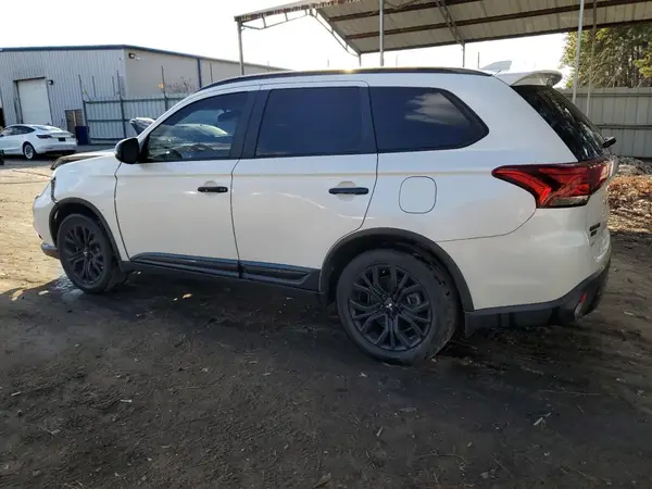 JA4AD3A36KZ025285 2019 MITSUBISHI OUTLANDER - Image 2