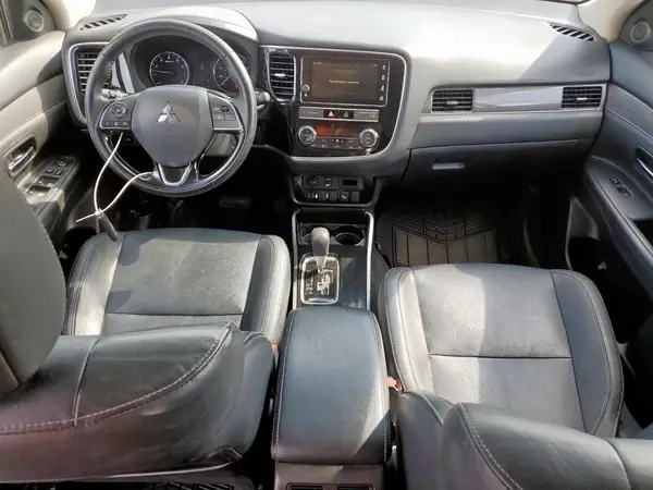 JA4AD3A36KZ026985 2019 MITSUBISHI OUTLANDER - Image 8