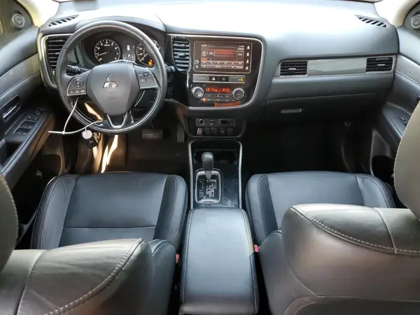 JA4AD3A36KZ026999 2019 MITSUBISHI OUTLANDER - Image 8