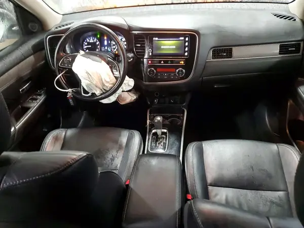 JA4AD3A36KZ027053 2019 MITSUBISHI OUTLANDER - Image 8