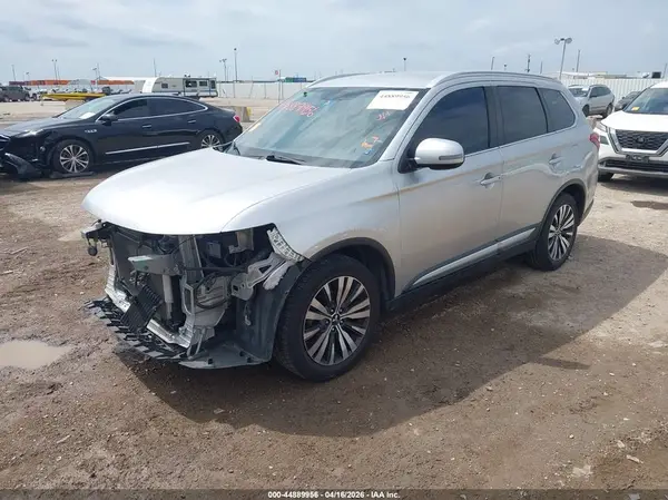 JA4AD3A36KZ028509 2019 MITSUBISHI OUTLANDER - Image 2
