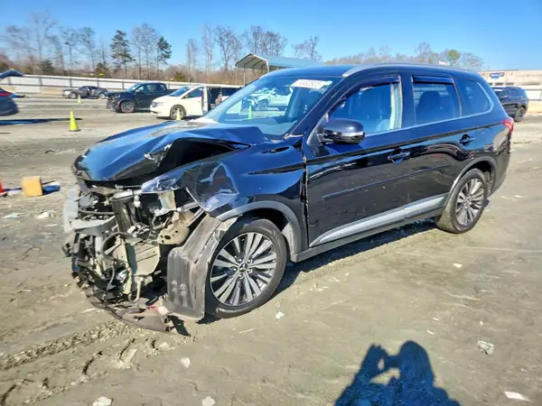 JA4AD3A36KZ029014 2019 MITSUBISHI OUTLANDER - Image 1