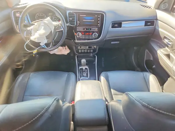 JA4AD3A36KZ029014 2019 MITSUBISHI OUTLANDER - Image 8