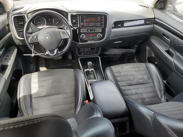 JA4AD3A36KZ035699 2019 MITSUBISHI OUTLANDER - Image 8