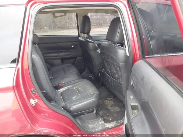 JA4AD3A36KZ039560 2019 MITSUBISHI OUTLANDER - Image 8