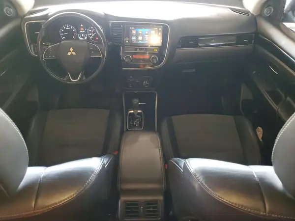JA4AD3A36KZ042605 2019 MITSUBISHI OUTLANDER - Image 8