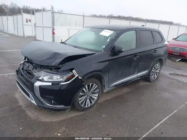 JA4AD3A36KZ042829 2019 MITSUBISHI OUTLANDER - Image 2