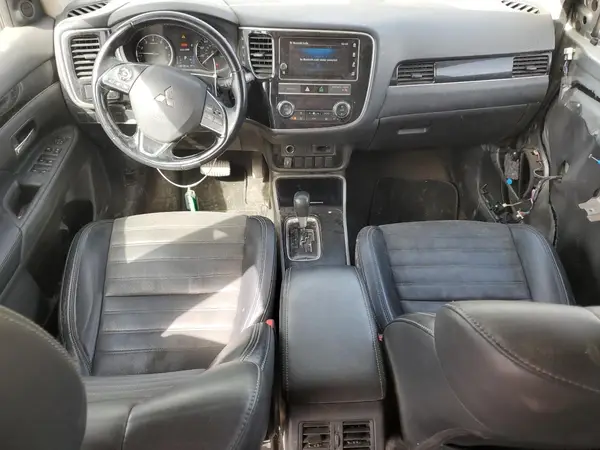JA4AD3A36KZ043852 2019 MITSUBISHI OUTLANDER - Image 8