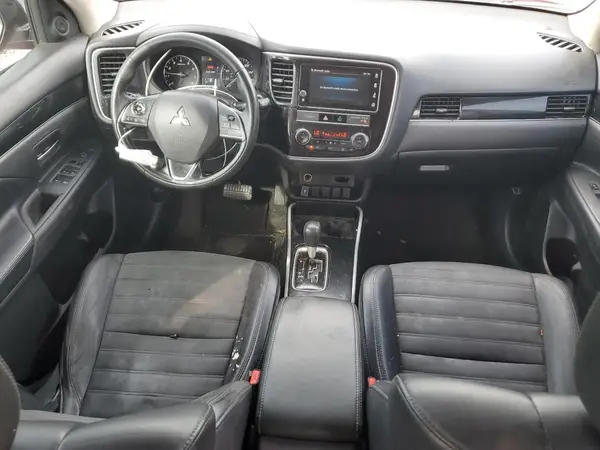 JA4AD3A36KZ044340 2019 MITSUBISHI OUTLANDER - Image 8