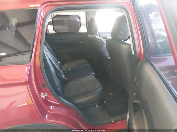 JA4AD3A36KZ044984 2019 MITSUBISHI OUTLANDER - Image 8