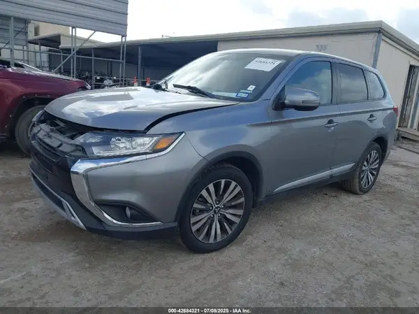 JA4AD3A36KZ055032 2019 MITSUBISHI OUTLANDER - Image 2