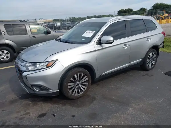 JA4AD3A36LJ000449 2020 MITSUBISHI OUTLANDER - Image 2
