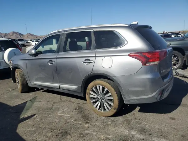 JA4AD3A36LJ001455 2020 MITSUBISHI OUTLANDER - Image 2