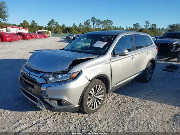 JA4AD3A36LZ003241 2020 MITSUBISHI OUTLANDER - Image 2