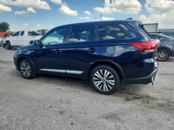 JA4AD3A36LZ009749 2020 MITSUBISHI OUTLANDER - Image 2