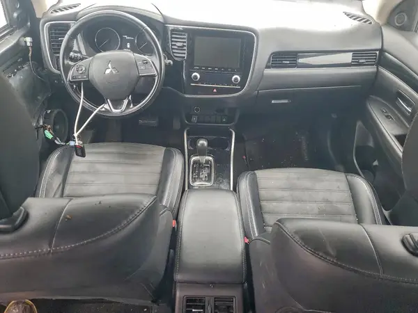 JA4AD3A36LZ020136 2020 MITSUBISHI OUTLANDER - Image 8