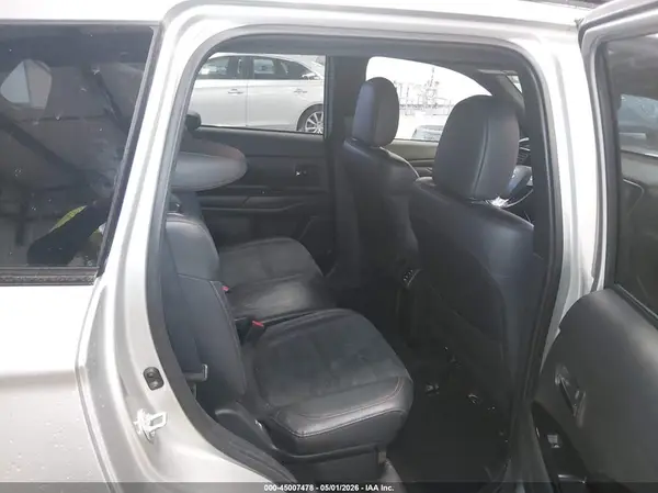 JA4AD3A36LZ020301 2020 MITSUBISHI OUTLANDER - Image 8