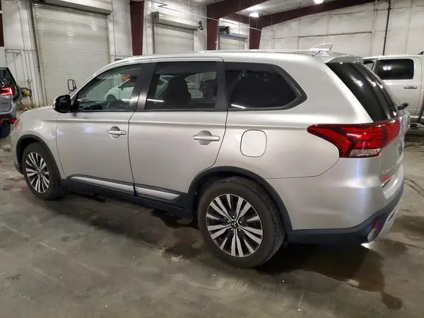JA4AD3A36LZ023344 2020 MITSUBISHI OUTLANDER - Image 2