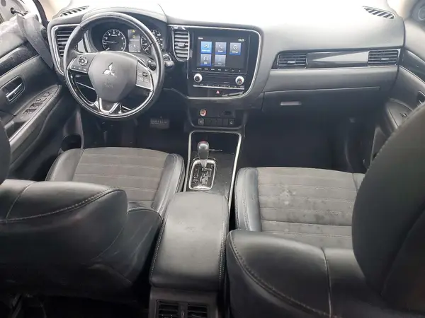 JA4AD3A36LZ024025 2020 MITSUBISHI OUTLANDER - Image 8